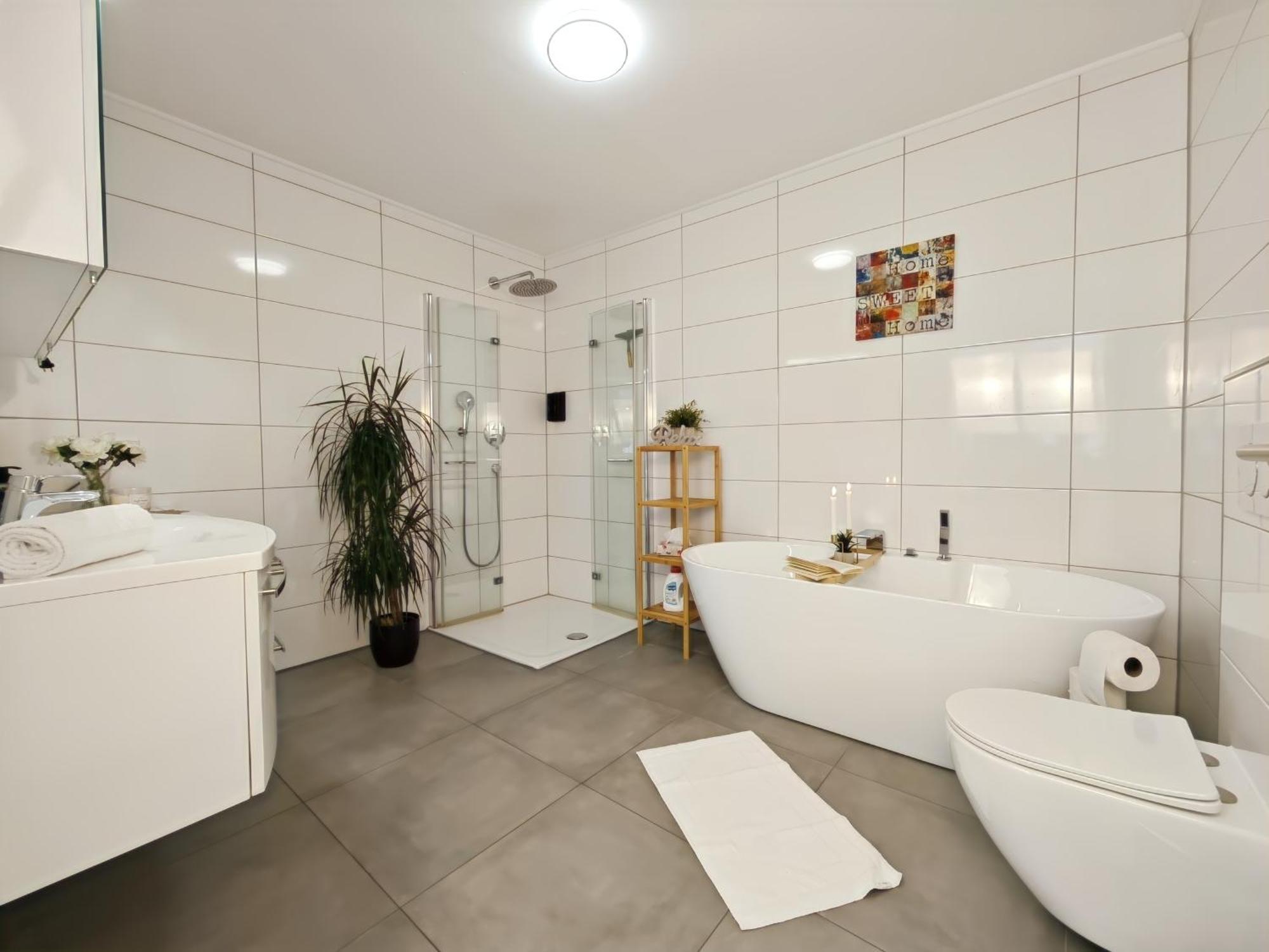 Kaiserin Sisi Fuer Bis Zu 6 - Arbeitsplatz, Badewanne, Parkplatz, Waschmaschine Dinkelsbühl Exteriör bild